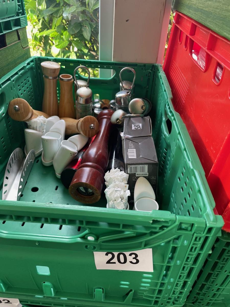 24 Stk. Menagen Salz/Peffermühle?d=2025-12-06 06:59:42