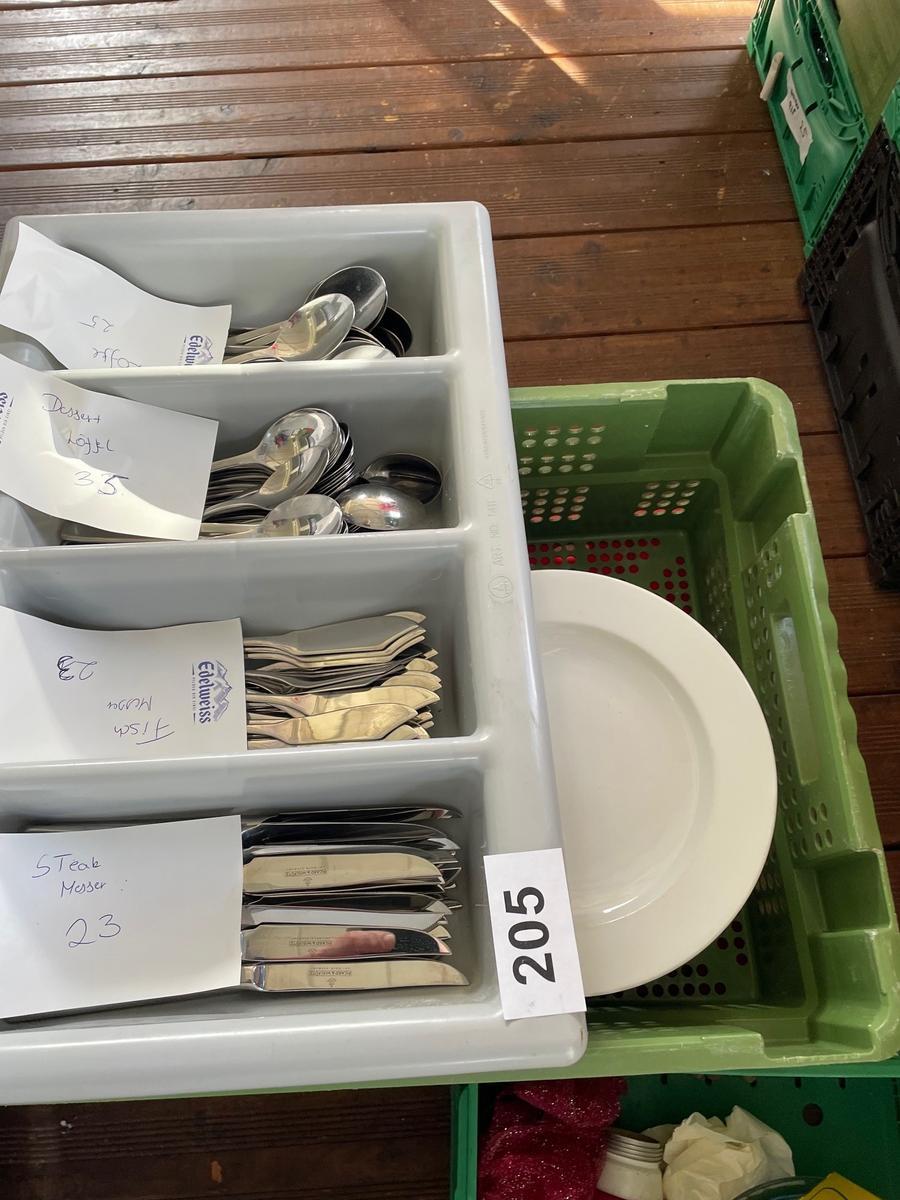 106 Stk. Besteck?d=2025-12-06 06:59:40