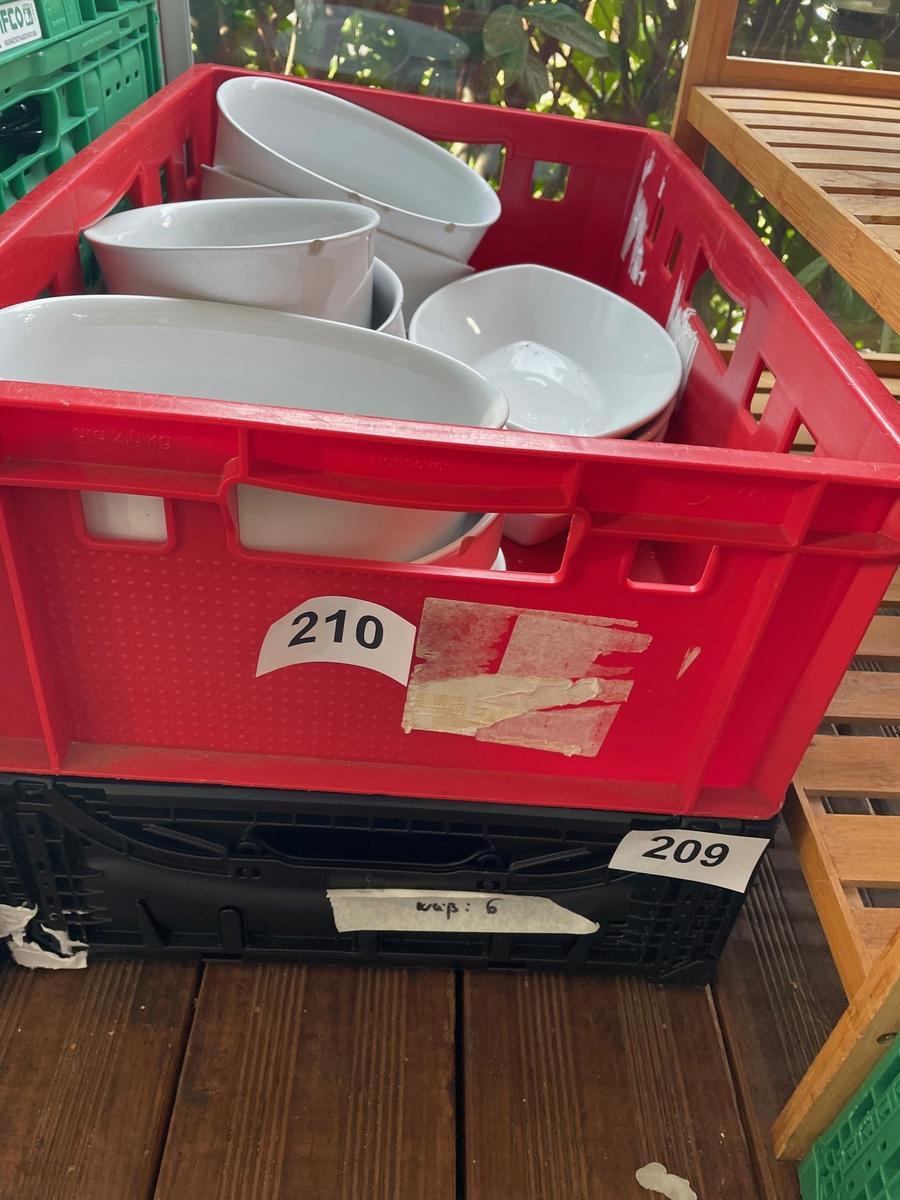 11 Stk. Schüsseln, oval?d=2025-12-06 07:00:51