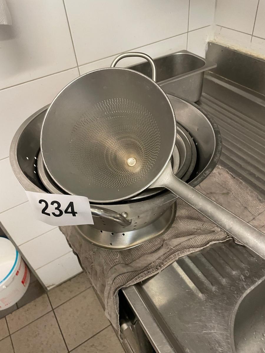 5 Stk. diverse Siebe?d=2025-12-06 07:01:05