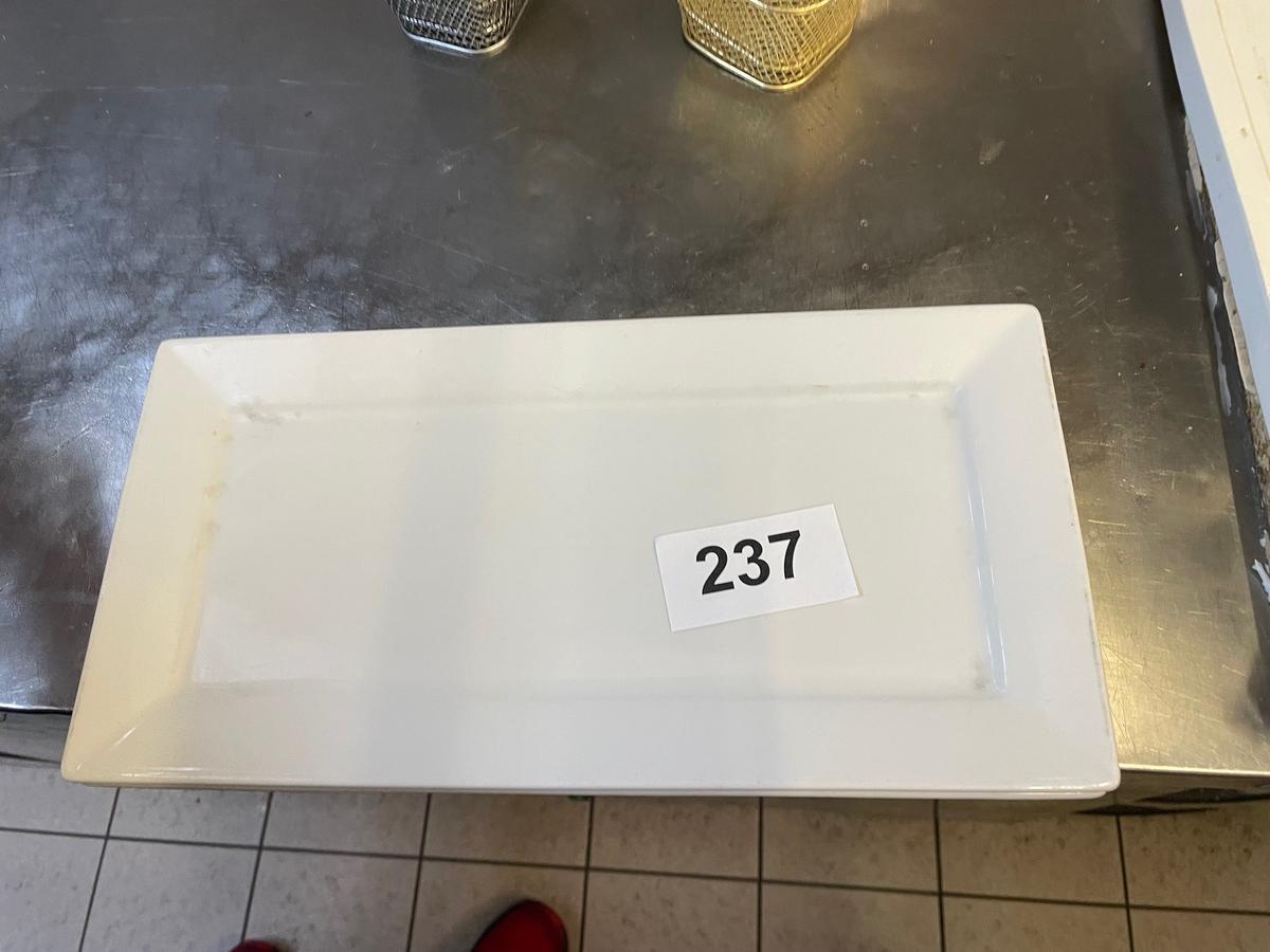 14 Stk. Servierplatten Porzellan, ca. 18x32cm?d=2025-12-06 07:01:16