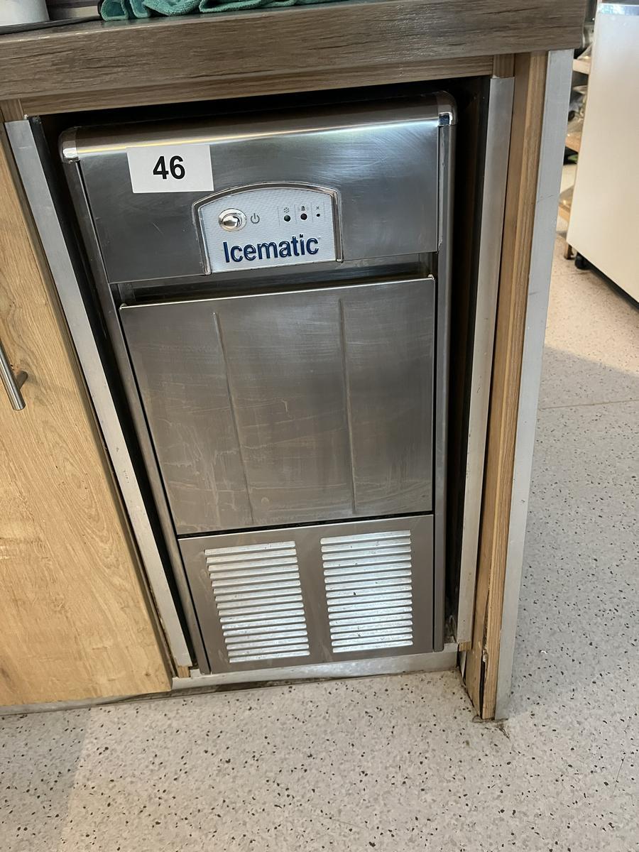 ICEMATIC Eiswürfelmaschine 33/68/46 cm?d=2025-12-06 05:53:57
