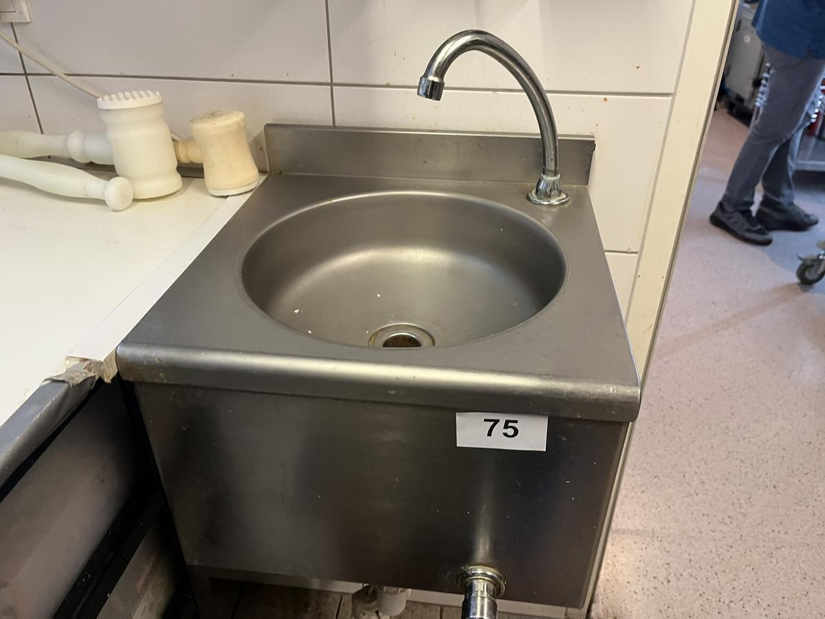 Waschbecken berührungslos ca. 40/40/25 cm?d=2025-12-06 06:59:49