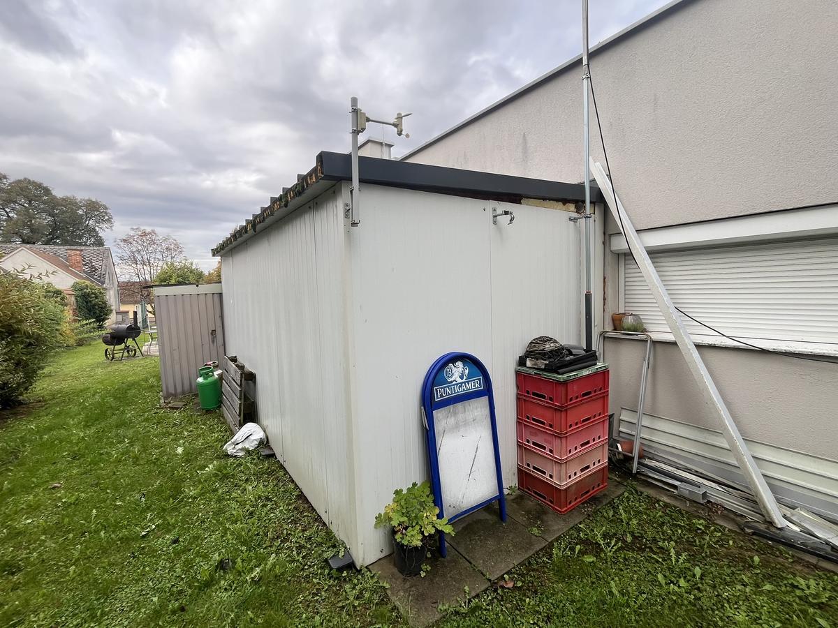 PU Sandwichpaneelanbau ca. 3 x 5 cm - Selbstabbau