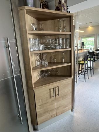 Eckmodul ca.92/204/47 cm mit 4 Fächern, Doppeltüre unten Eckmodul ca.92/204/47 cm mit 4 Fächern, Doppeltüre unten