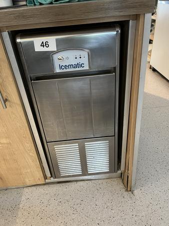 ICEMATIC Eiswürfelmaschine 33/68/46 cm ICEMATIC Eiswürfelmaschine 33/68/46 cm