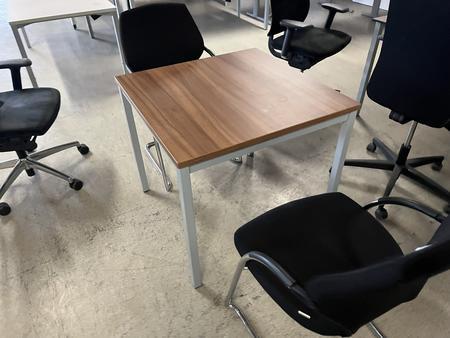 Neudrfler Besprechungs-, Beistelltisch, 80x80cm