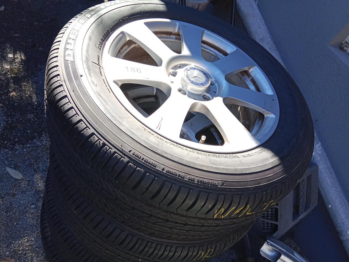 Mercdes Felgen GLK 235/60/17 mit ca. 3.5 mm