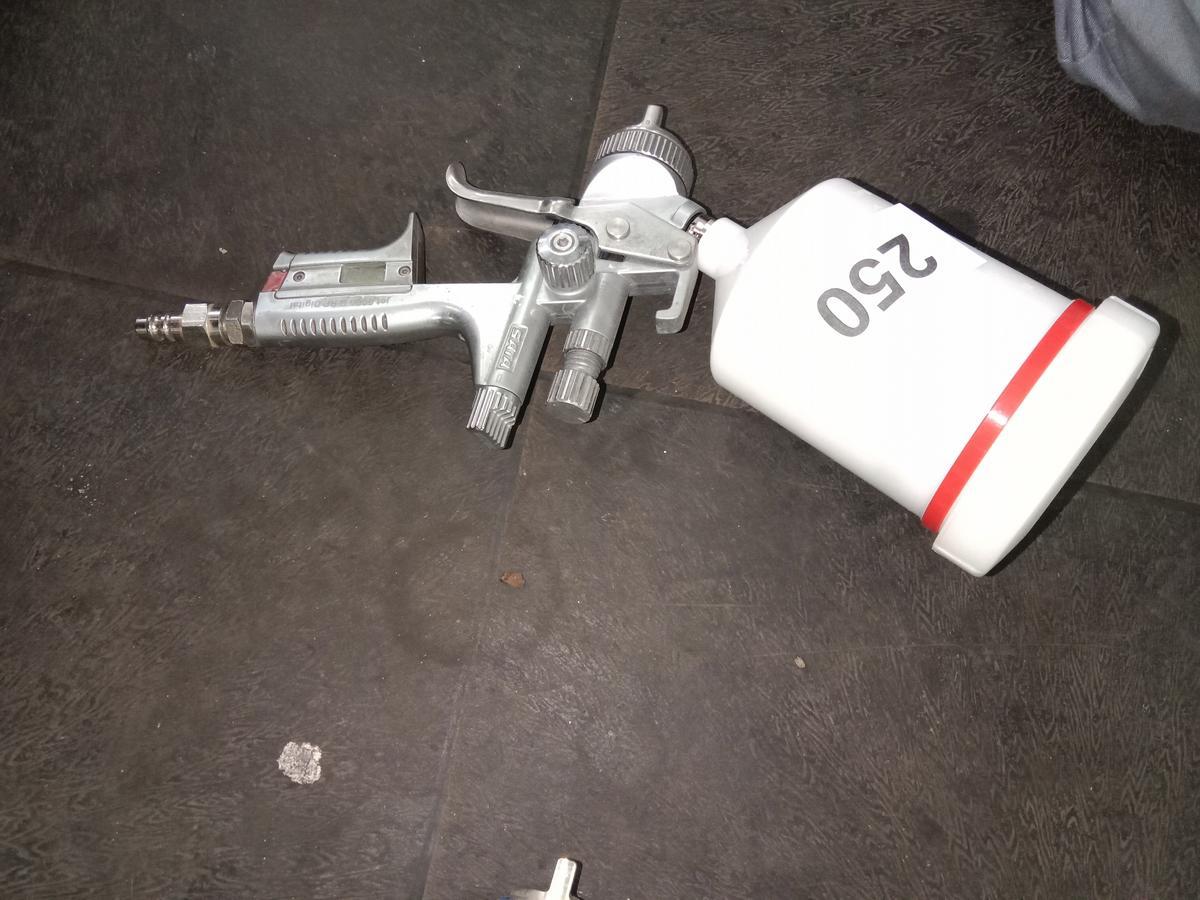 SATA Lackierspritzpistole?d=2025-12-06 07:19:51