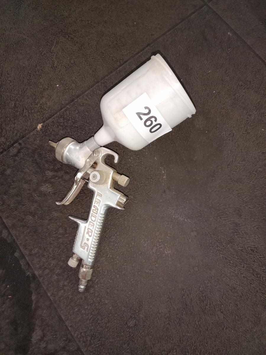 SATA Lackierspritzpistole?d=2025-12-06 06:40:17