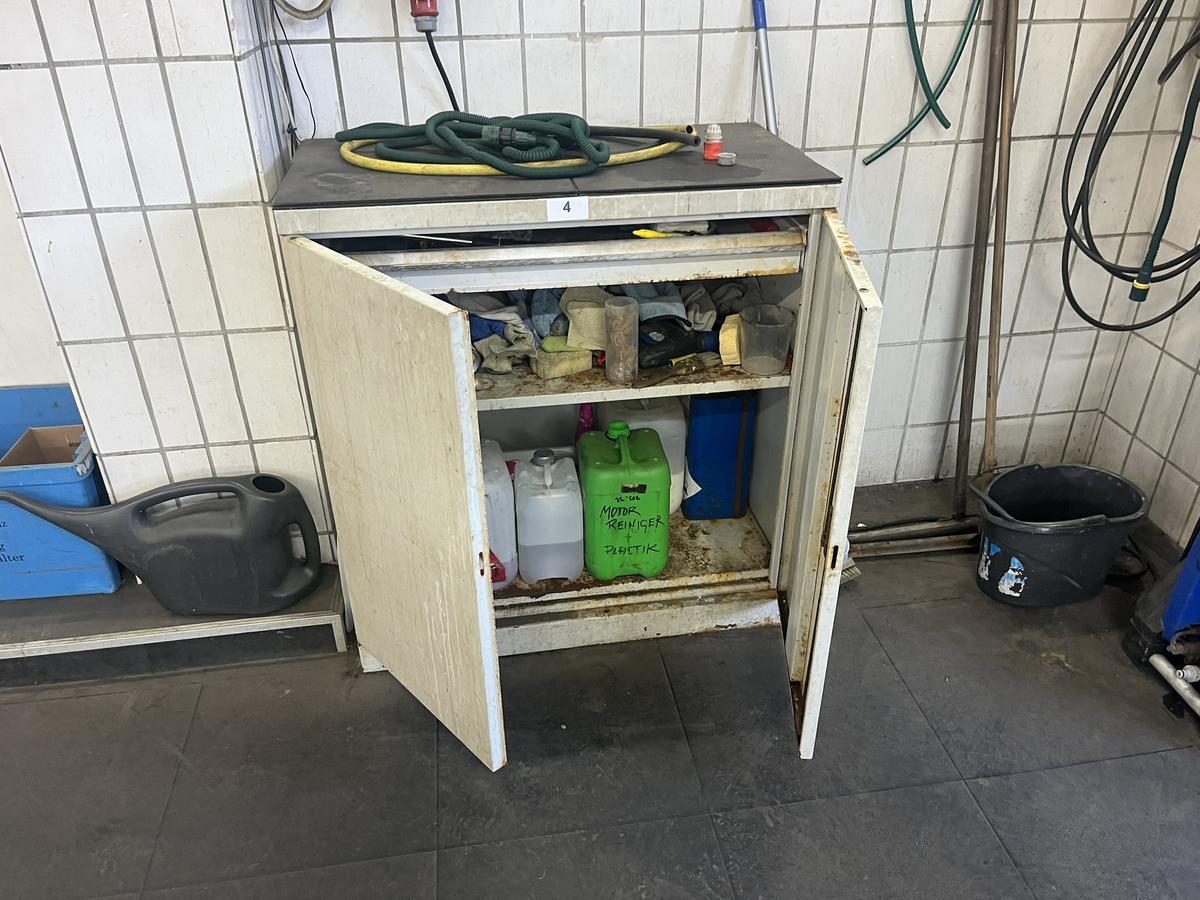Werkzeugschrank 2 flügelig 95/50/100 cm?d=2025-12-06 05:39:39