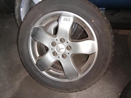 4 Stk. MB Felgen Falken 235/55/17