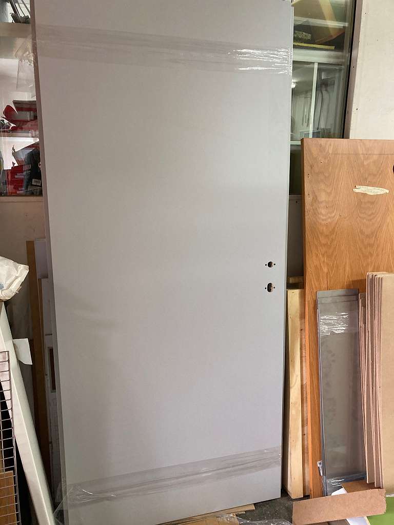 Posten Innentüren Dana, Modell Euroba, für gefälzte Zargen, Türblattdicke 42 mm, Schalldämmmaß Rw032dB, Farbe Fundermax Grau