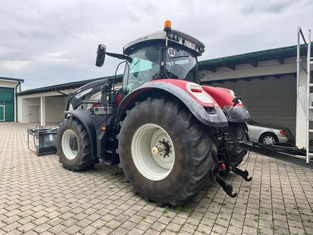 Steyr 6300 Terrus CVT Zugmaschine, BJ 04/2019, Diesel, 230 kW, rot, Standort 4050 Traun Steyr 6300 Terrus CVT Zugmaschine, BJ 04/2019, Diesel, 230 kW, rot, Standort 4050 Traun