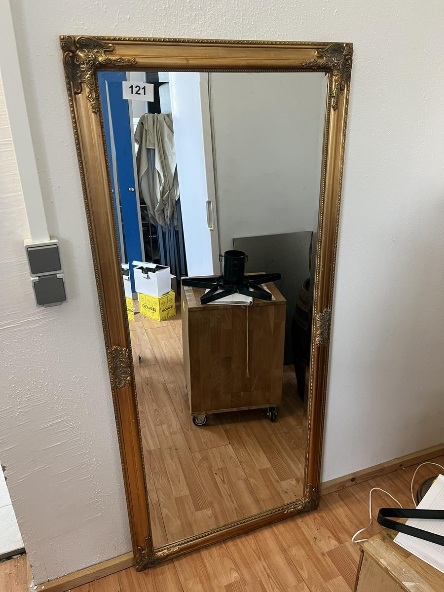 Spiegel?d=2025-12-16 02:39:50