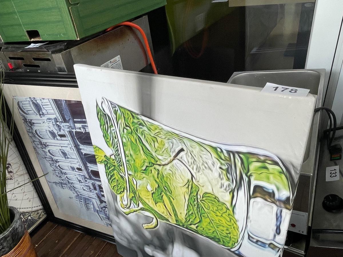 2 Stk. Bilder?d=2025-12-16 02:40:09