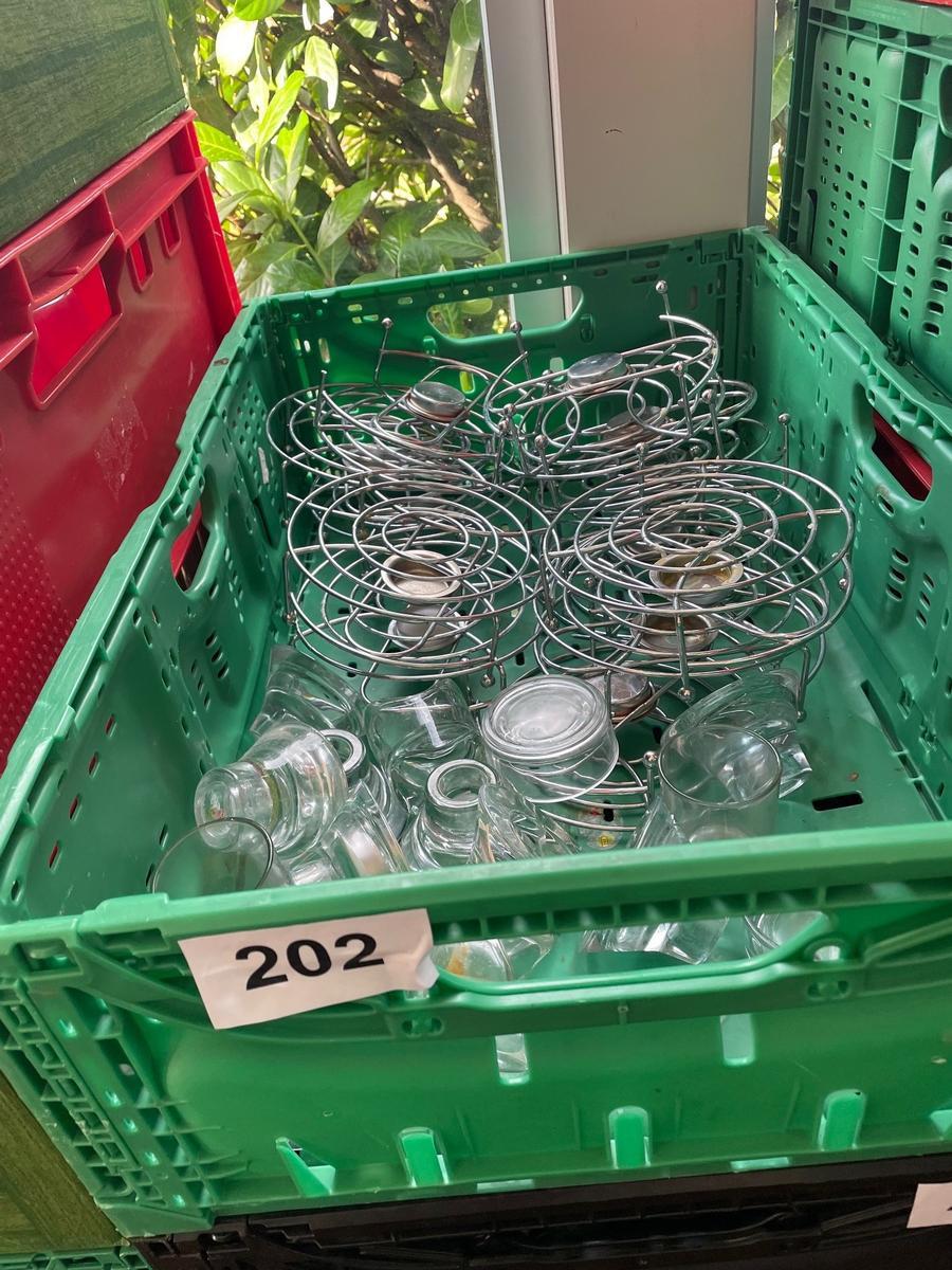 28 Stk. Warmhalte - Tisch/Teelichthalter?d=2025-12-16 11:18:11