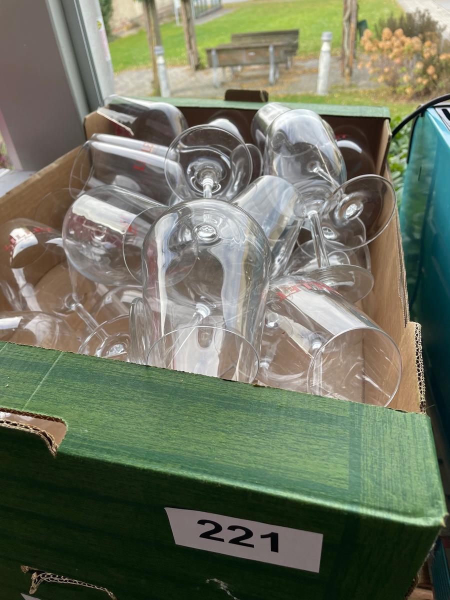 25 Stk. Rotweingl&auml;ser und Wei&szlig;weingl&auml;ser?d=2025-12-16 11:18:13