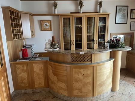 Rezeption/Empfang komplett mit 295/125 cm plus Aktenschrank 173/23/214 cm Rezeption/Empfang komplett mit 295/125 cm plus Aktenschrank 173/23/214 cm