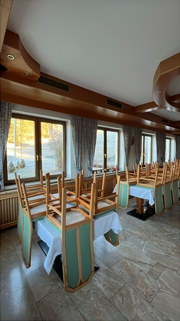 WICK NORM Fenster ca. 120x148 cm - ausgebaut?d=2025-12-16 03:00:50