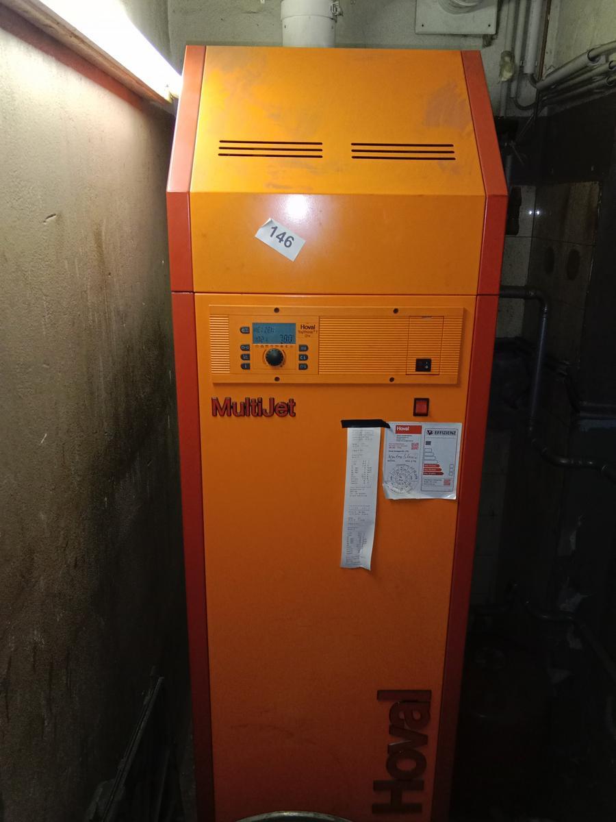 HOVAL &Ouml;L Heizung inklusive Pumpe usw. vor 1 Monat serviciert