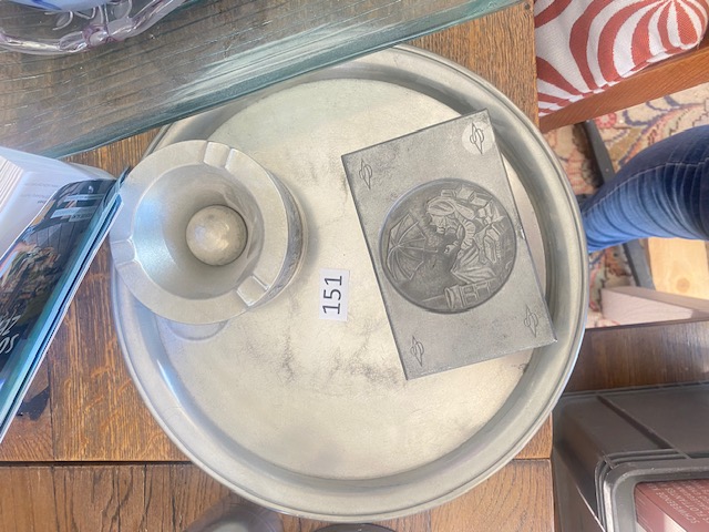 1 Zinn Zigarettenbox 8 x 13 ca. 500g und 1 Zinn Aschenbecher?d=2026-03-07 08:21:51