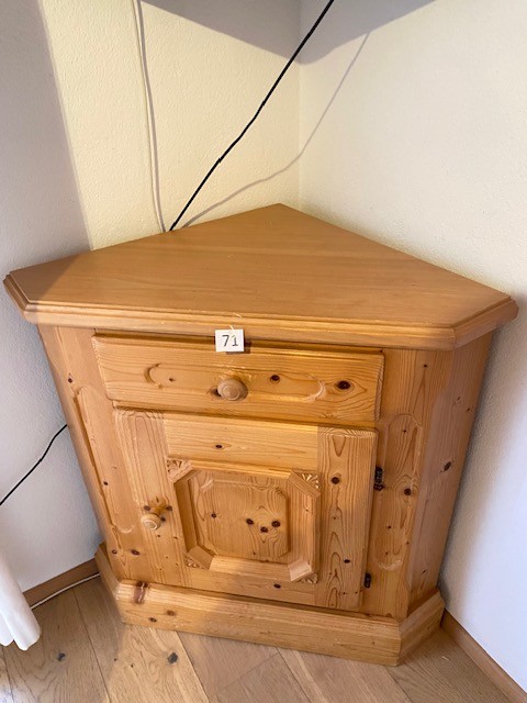 Vogelauer Eckkasten 58 x 58 84 hoch?d=2026-03-07 08:21:33