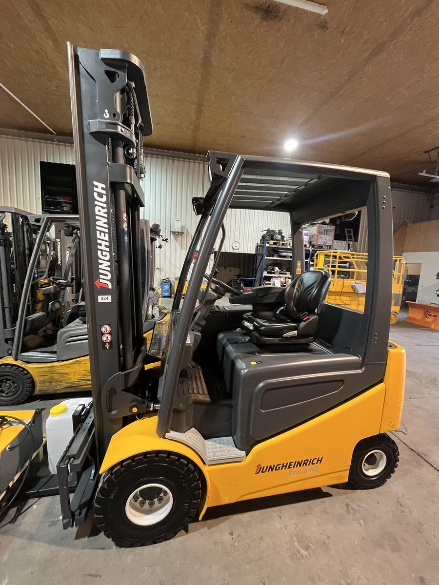 JUNGHEINRICH EFG 425 k MP G/E 115/600 DZ,BJ 2015