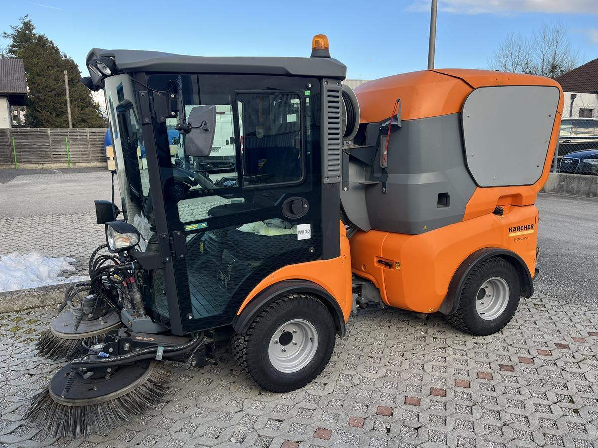 K&auml;rcher MC 130 adv Kehrmaschine, grau, BJ 03/2019, grau, 36 kW, Vielzahl an Fotos im Downloadbereich abrufbar?d=2026-03-07 06:04:50