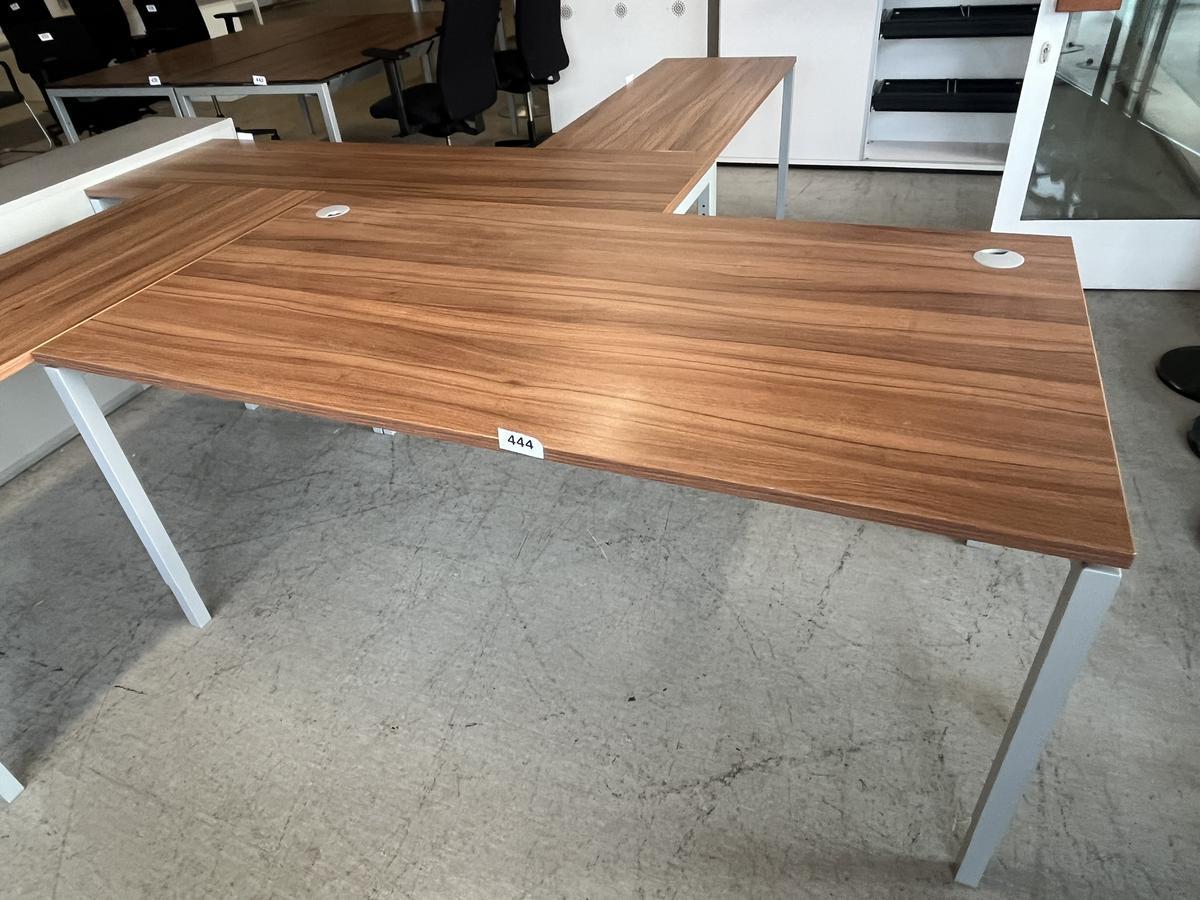 Neud&ouml;rfler Schreibtisch ca. 180/90 cm?d=2026-03-07 06:36:49