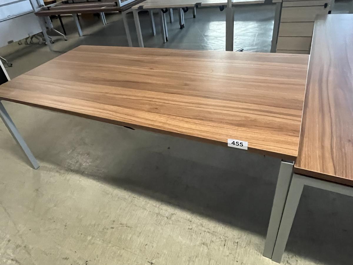 Neudr&ouml;fler Schreibtisch ca. 180/90 cm?d=2026-03-07 06:34:36