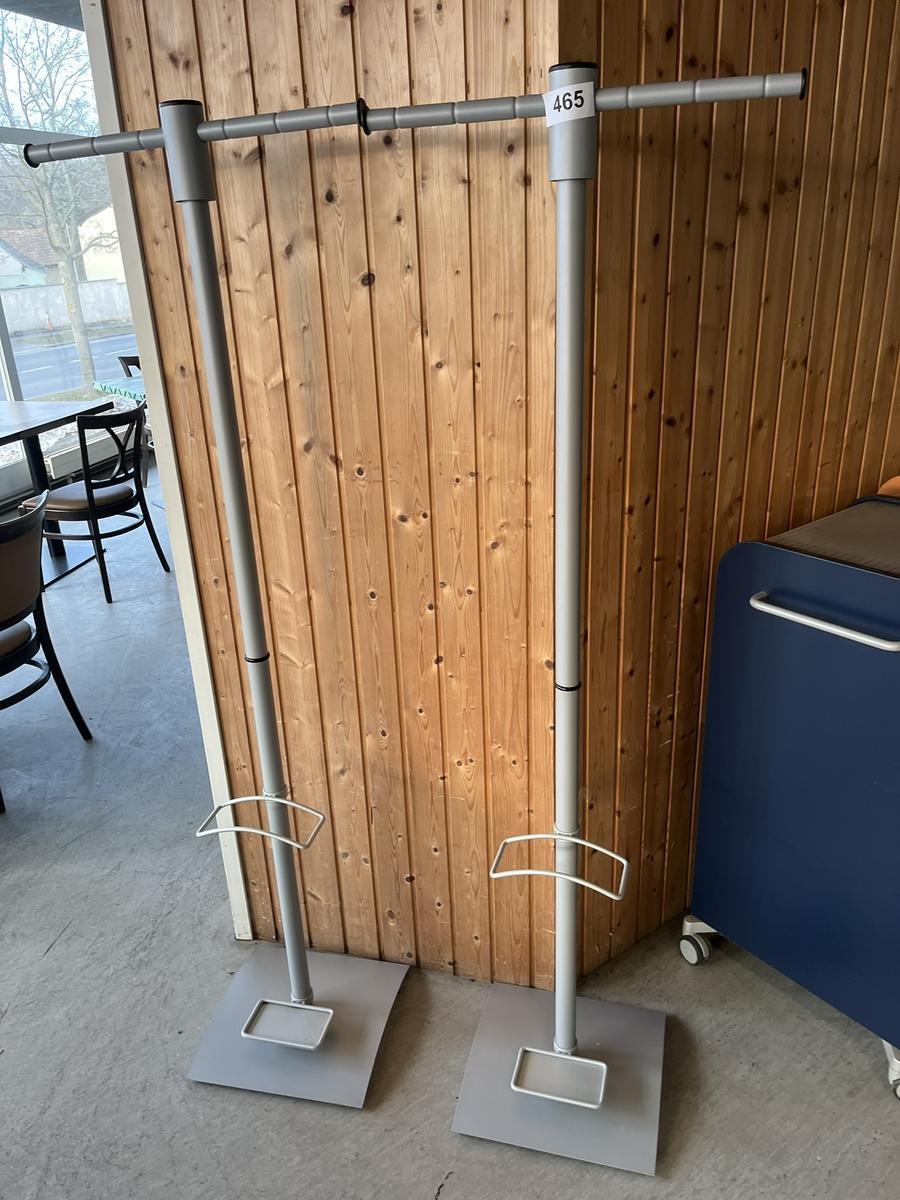 2 St&uuml;ck Garderobenst&auml;nder?d=2026-03-07 08:11:42