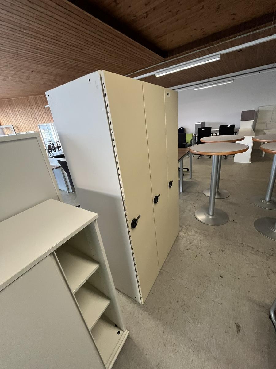 3-er Umkleidespind mit Zahlencode - Ausstellungsst&uuml;ck?d=2026-03-07 08:11:42