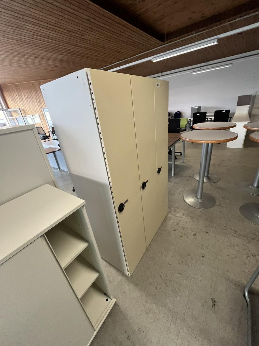 3-er Umkleidespind mit Zahlencode - Ausstellungsst&uuml;ck?d=2026-03-07 08:12:16