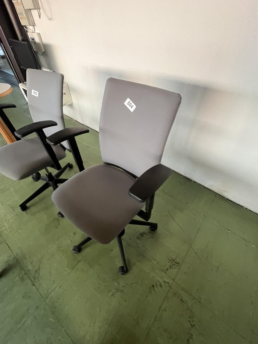B&uuml;rodrehstuhl mit Armlehne?d=2026-03-07 08:04:58