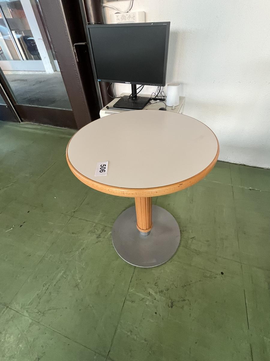 Besprechungstisch ca. 60 cm Durchmesser?d=2026-03-07 08:04:37