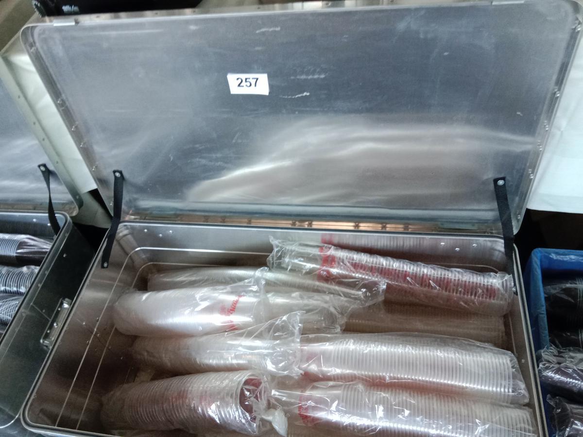 Posten Plastikbecher inkl. Alu Transportbox 90x45x40cm?d=2026-03-07 07:02:17