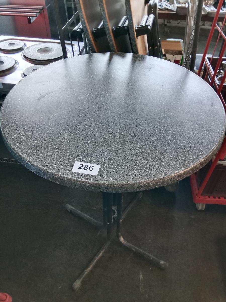 5 Stk. Stehtische DM 80cm, H&ouml;he 110cm?d=2026-03-07 09:01:32