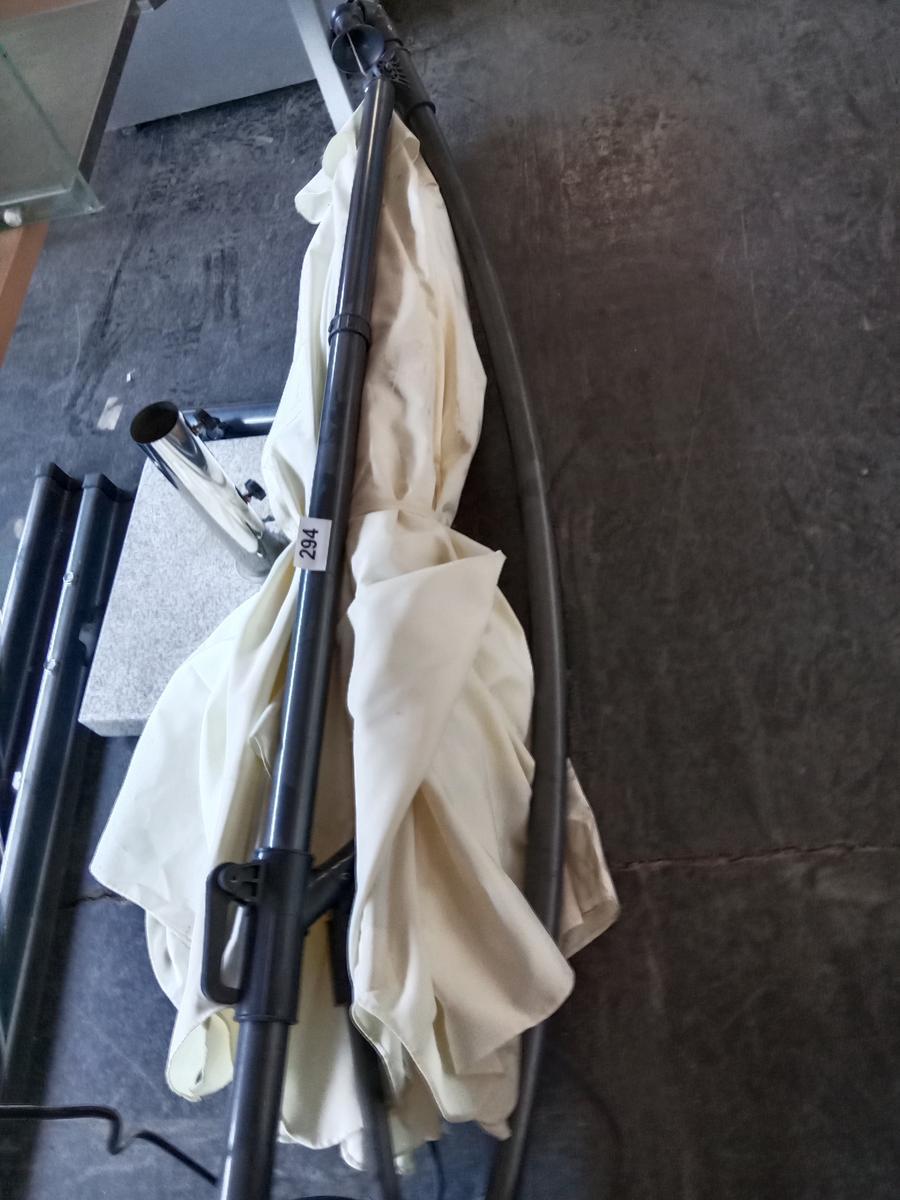 Sonnenschirm DM 300cm?d=2026-03-07 09:01:32