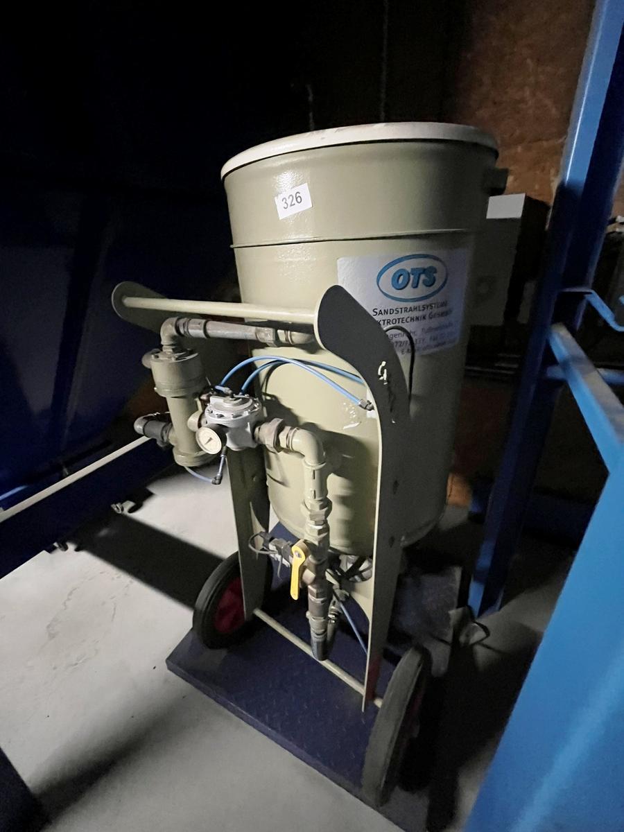 OTS Clemco Druckstrahlkessel Type 2452, Baujahr 2021, 200 l, 17.2 bar, ca.160 kg?d=2026-03-07 07:02:16