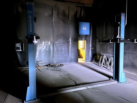 TWINBUSCH 2-S�ulenhebeb�hne, Baujahr 2021 - Topzustand, 5000 kg