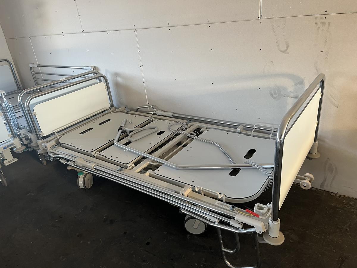 HILL ROM Kranken-, Pflegebett elektrisch verstellbar mit Rollen?d=2026-04-14 07:54:45