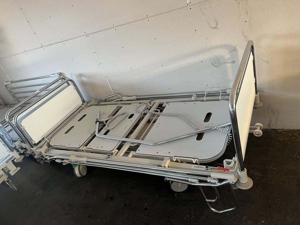 HILL ROM Kranken-, Pflegebett elektrisch verstellbar mit Rollen?d=2026-04-14 09:34:52