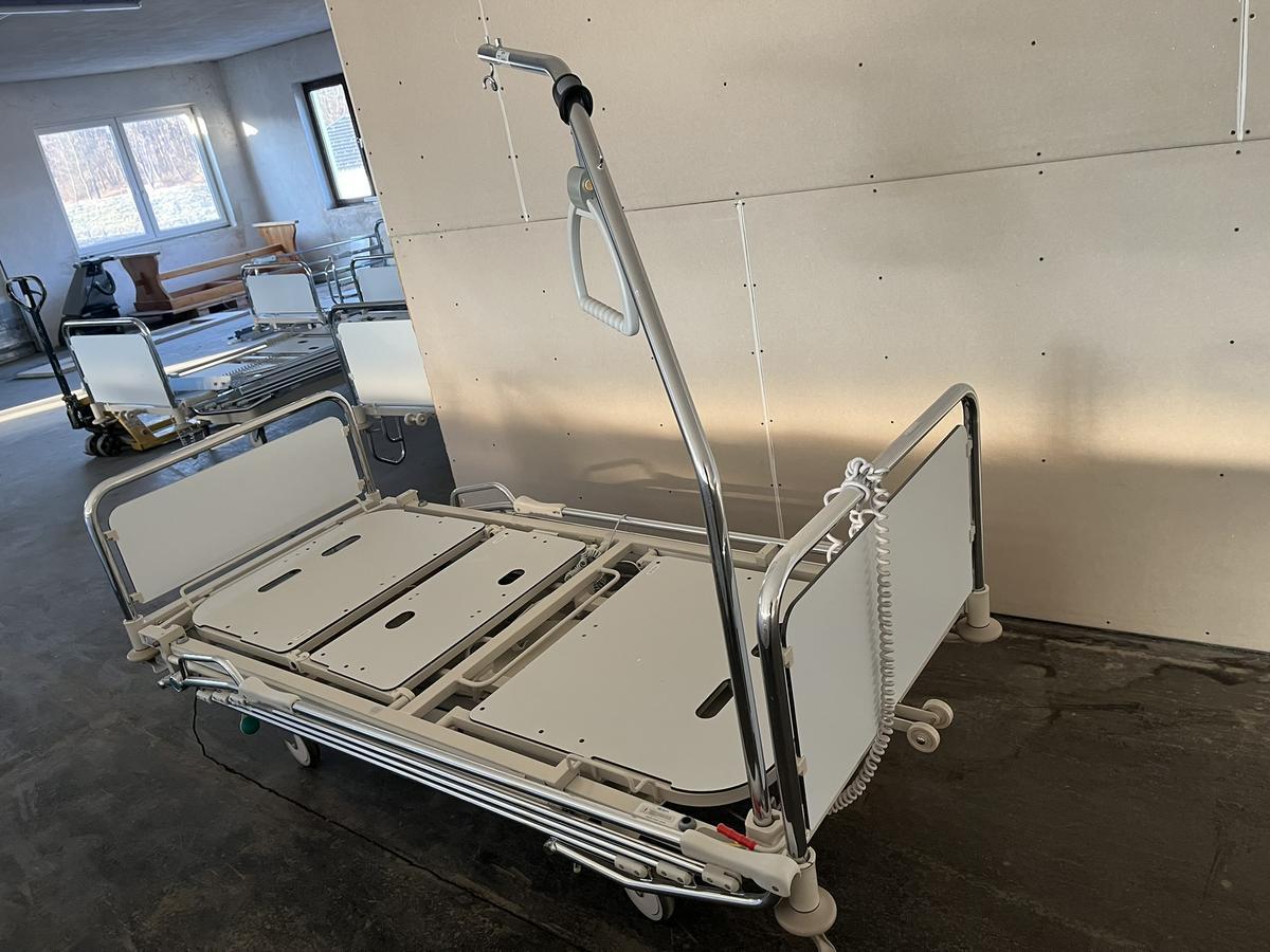 HILL ROM Kranken-, Pflegebett elektrisch verstellbar mit Rollen?d=2026-04-14 09:35:18