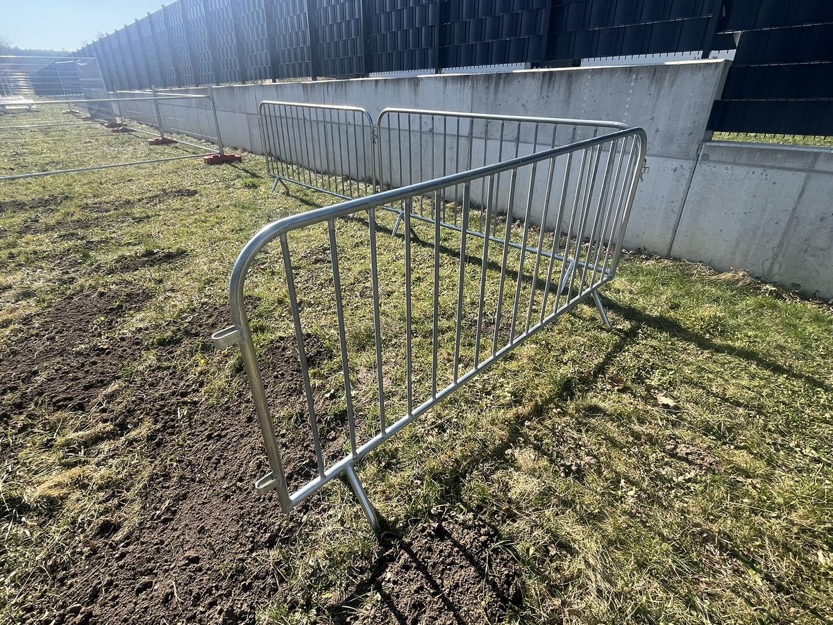 20 Stk. Absperrgitter verzinkt ca. 230x110cm, fabriksneu