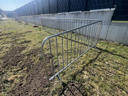 10 Stk. Absperrgitter verzinkt ca. 230x110cm, fabriksneu