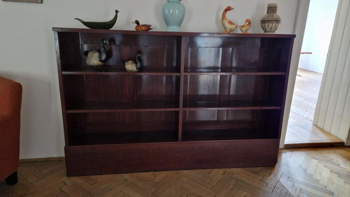 B&uuml;cherregal aus Mahagoni, 207 m lang x 130 cm hoch x 28 cm tief?d=2026-04-14 09:48:38