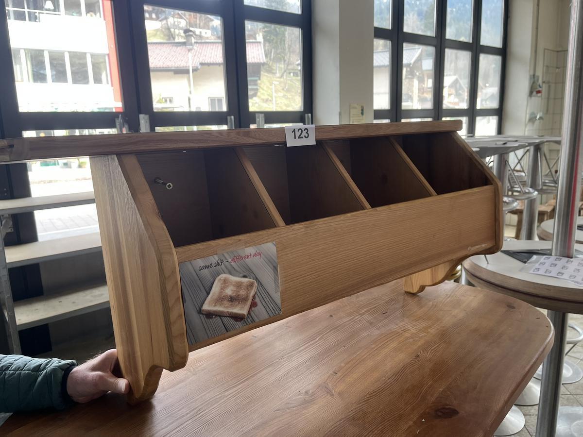 Besteckregal f&uuml;r Wandmontage, mit 6 F&auml;chern, 145x50x30cm?d=2026-04-14 07:54:48