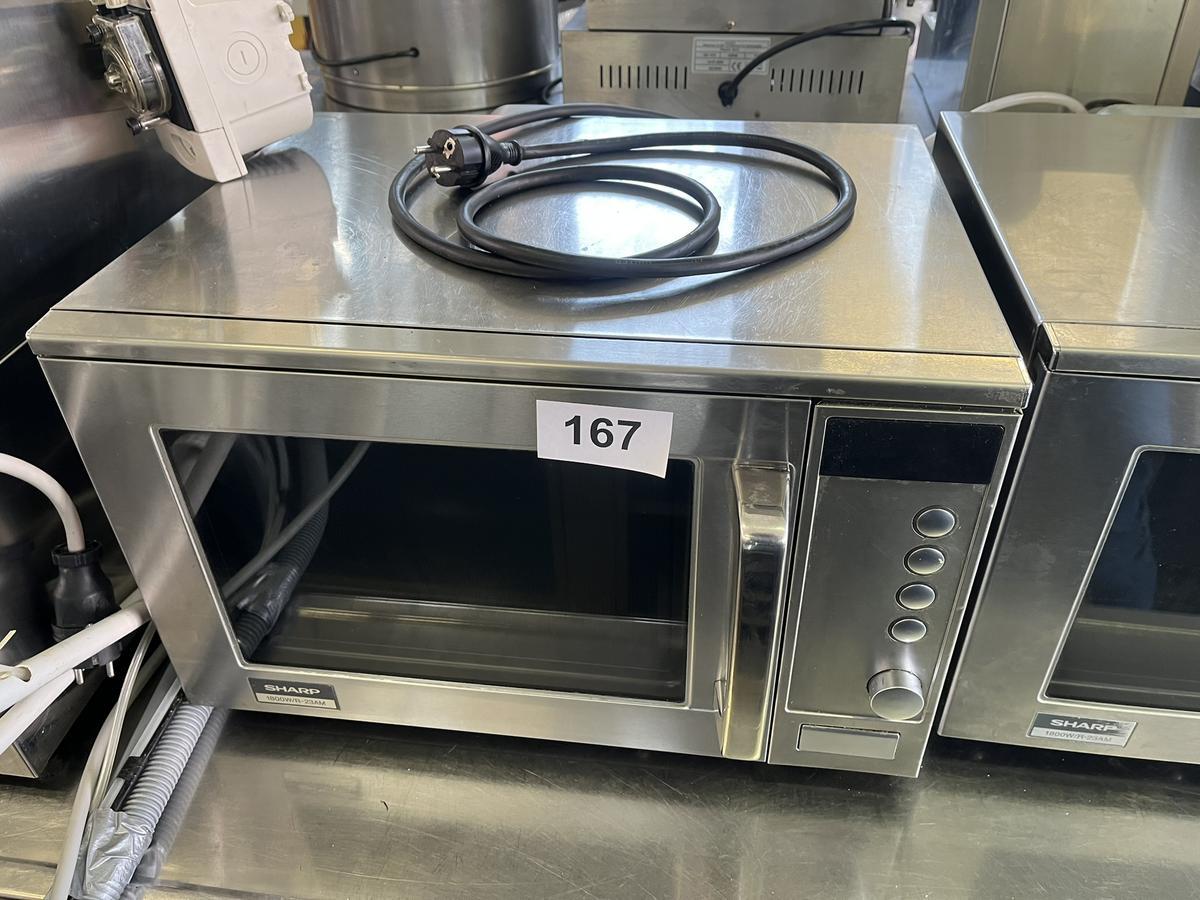 Sharp Mikrowelle 1800Watt, 51x53x34cm?d=2026-04-14 12:40:26