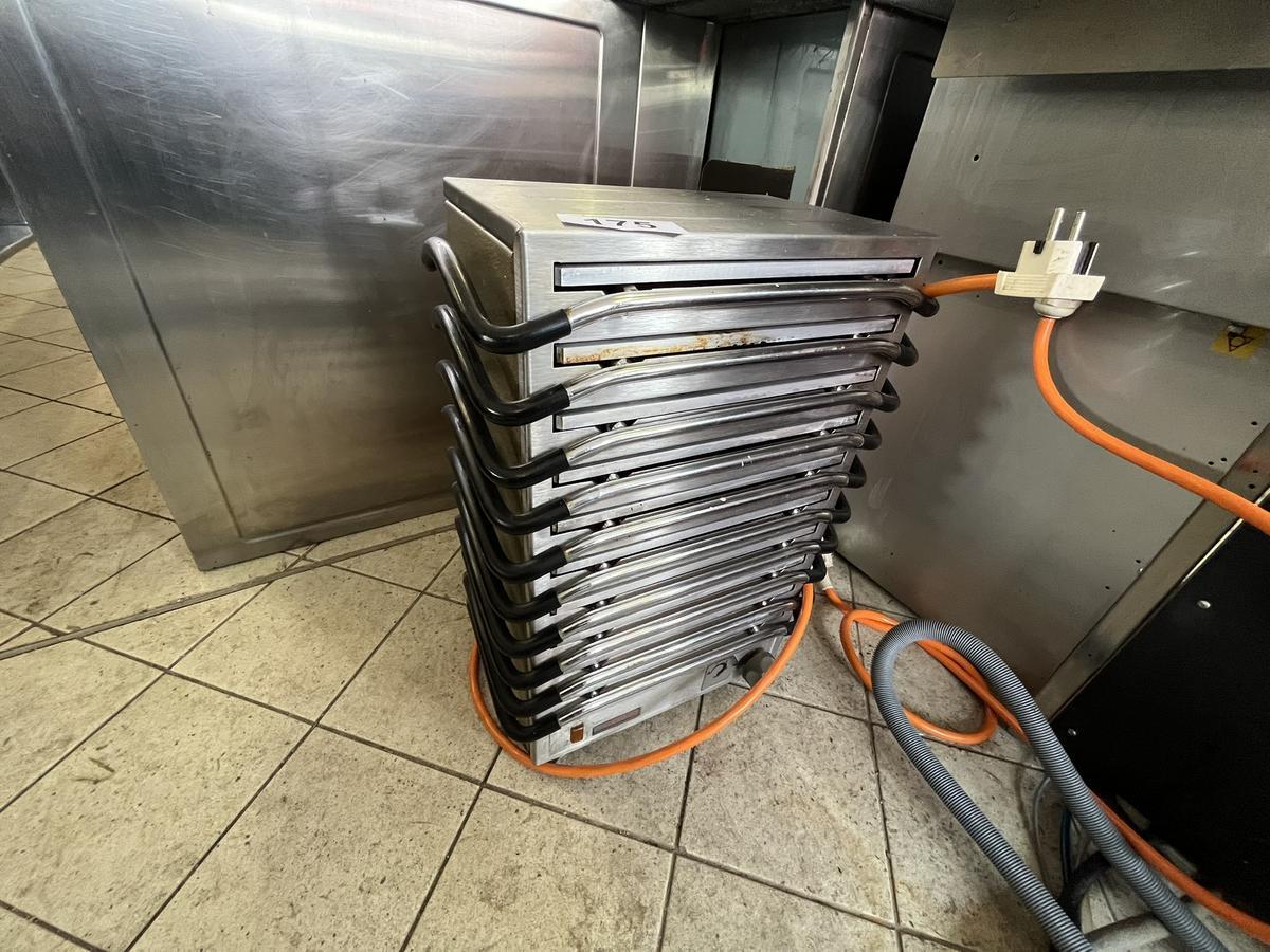 Galonorm Richaud 10 - Plattenw&auml;rmer, 40x25x55cm?d=2026-04-14 12:39:32